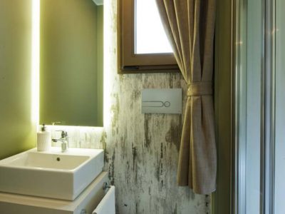 camping-papafigo-mobile-home-bathroom-2