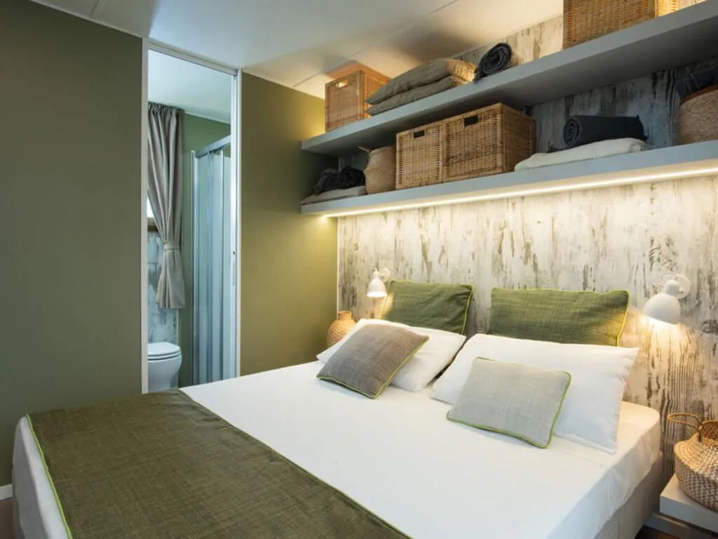 camping-papafigo-mobile-home-bedroom-3