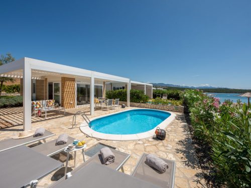 Marinus Holiday Home Pool