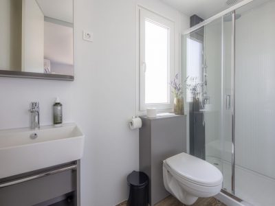 terra-park-phalaris-island-pag-mobile-homes-marinus-bathroom
