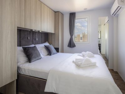 terra-park-phalaris-island-pag-mobile-homes-marinus-double-bedroom