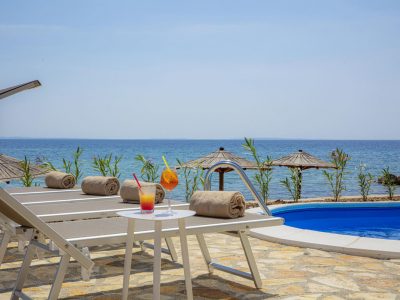 terra-park-phalaris-island-pag-mobile-homes-marinus-exterior-by-the-pool