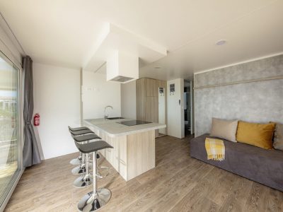 terra-park-phalaris-island-pag-mobile-homes-marinus-living-room-and-kitchen
