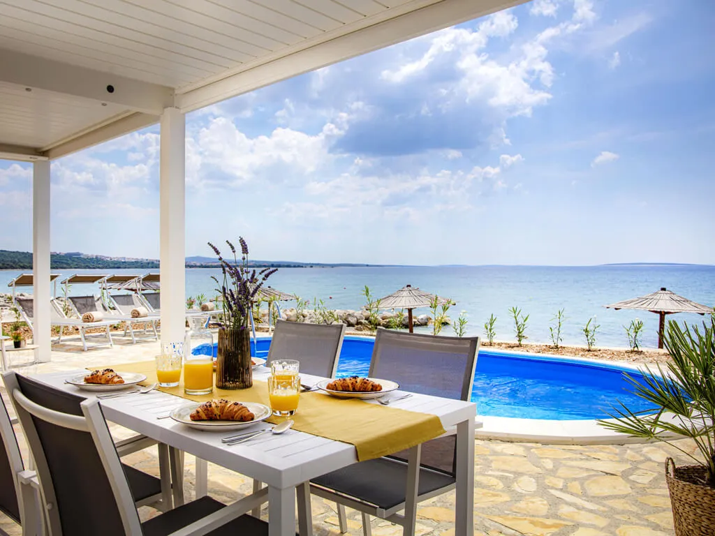 terra-park-phalaris-island-pag-mobile-homes-marinus-terrace-pool-on-the-beach