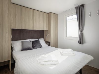 terra-park-phalaris-island-pag-mobile-homes-pinus-double-bedroom