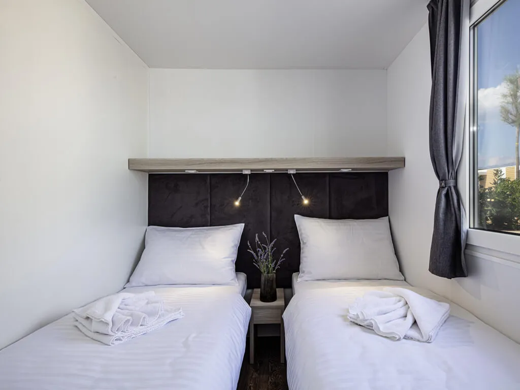 terra-park-phalaris-island-pag-mobile-homes-tamaris-6-childrens-bedroom-ii