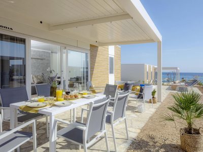 terra-park-phalaris-island-pag-mobile-homes-tamaris-6-with-pool-breakfast-with-seaveiw
