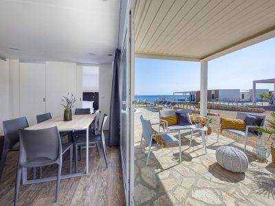 terra-park-phalaris-island-pag-mobile-homes-tamaris-6-with-pool-interior-and-terrace