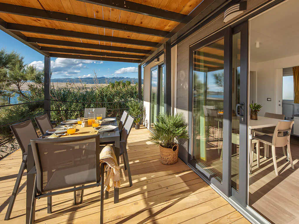 terra-park-spiritos-sylva-holiday-home-terrace-and-interior