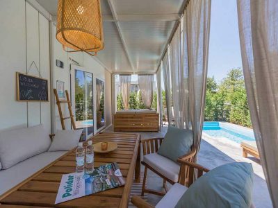 villa-luxury-pool-mobile-homes-terracce