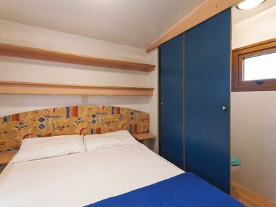 camping-village-poljana-mobile-homes-baia-comfort-bedroom