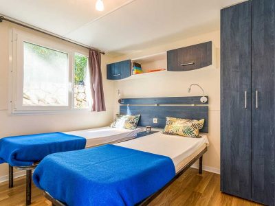 camping-village-poljana-mobile-homes-baia-superior-bedroom-i-2