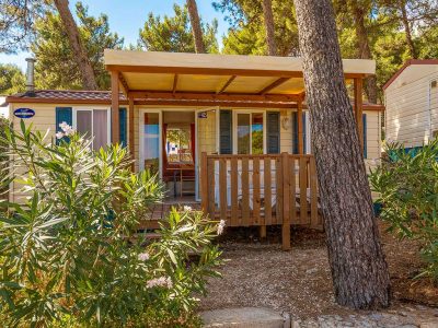 camping-village-poljana-mobile-homes-blu-romatic-exterior