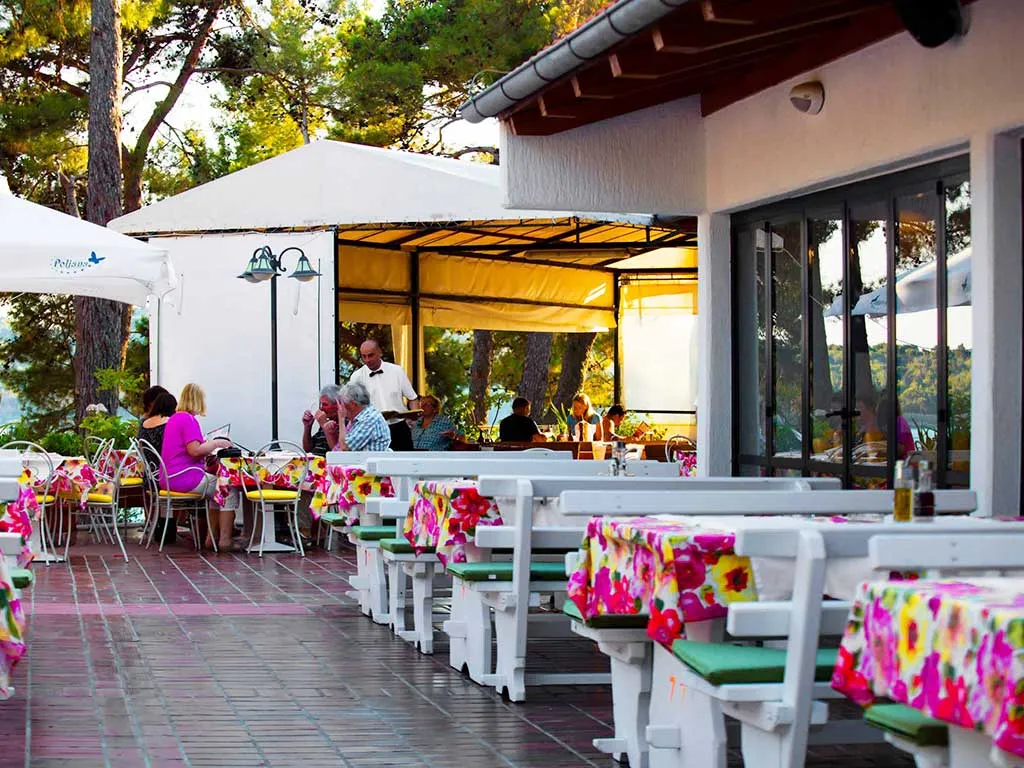 camping-village-poljana-restaurant