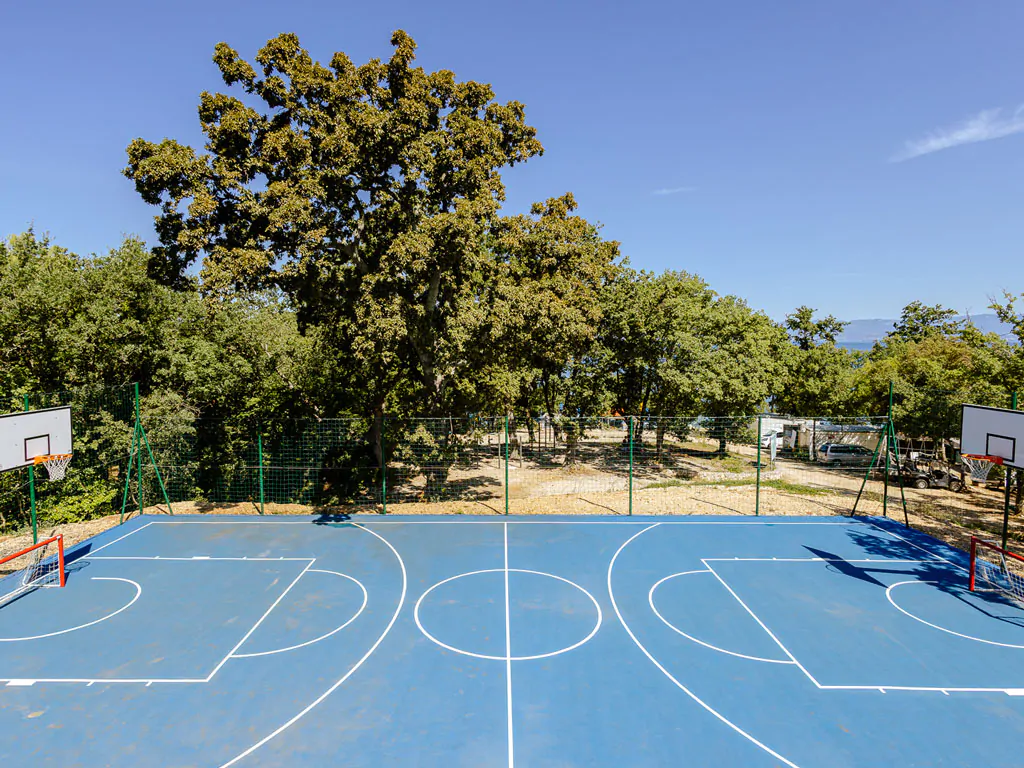 campsite-glavotok-playground