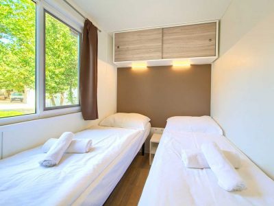 campsite-glavotom-mobile-homes-premium-bedroom
