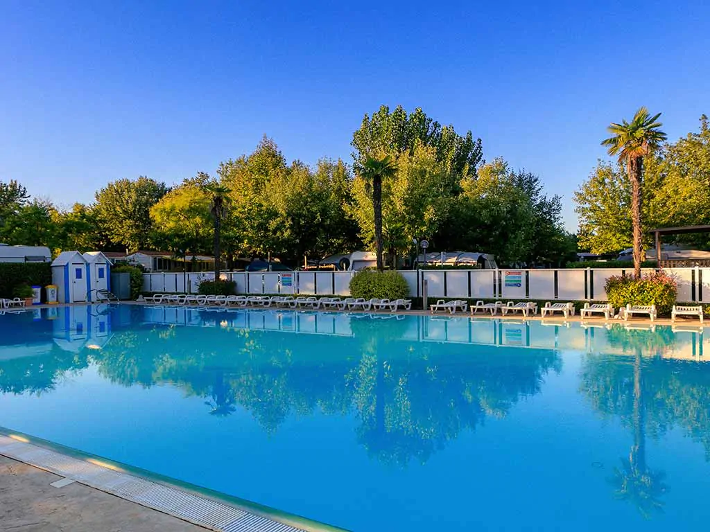 butterfly-camping-village-pool-5