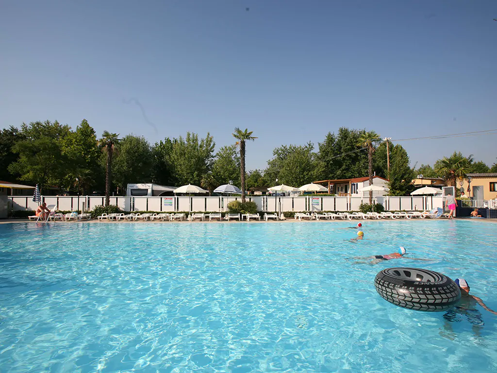 butterfly-camping-village-pool-6