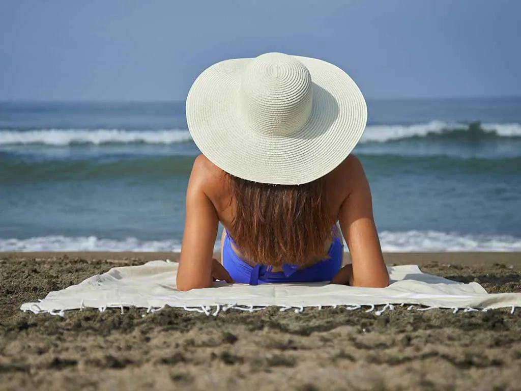 camping-baia-domizia-sun-bathing-2