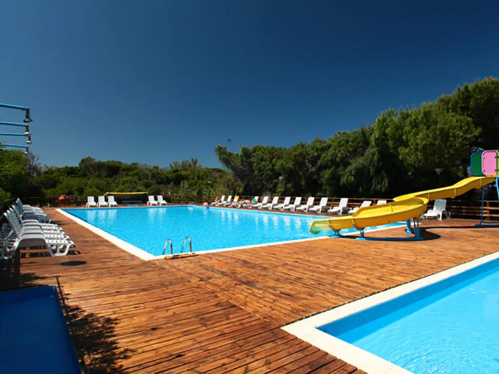 camping-bella-sardinia-pool
