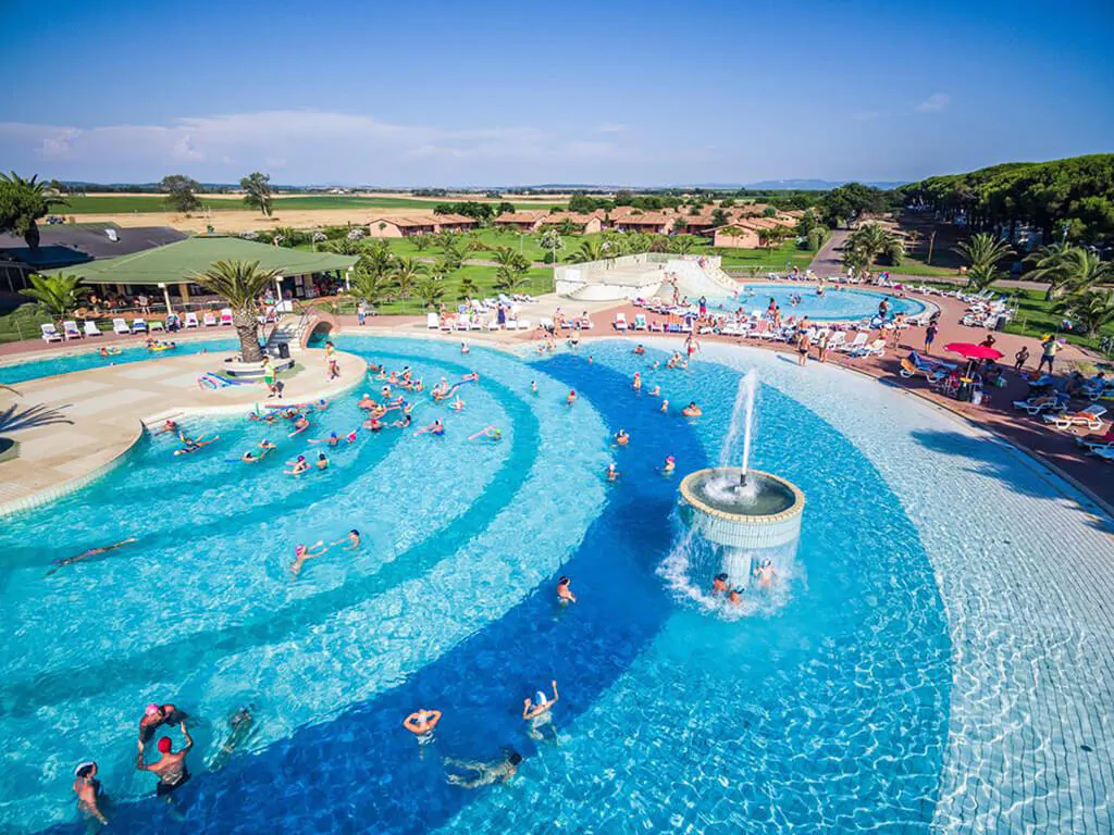 camping-california-pool