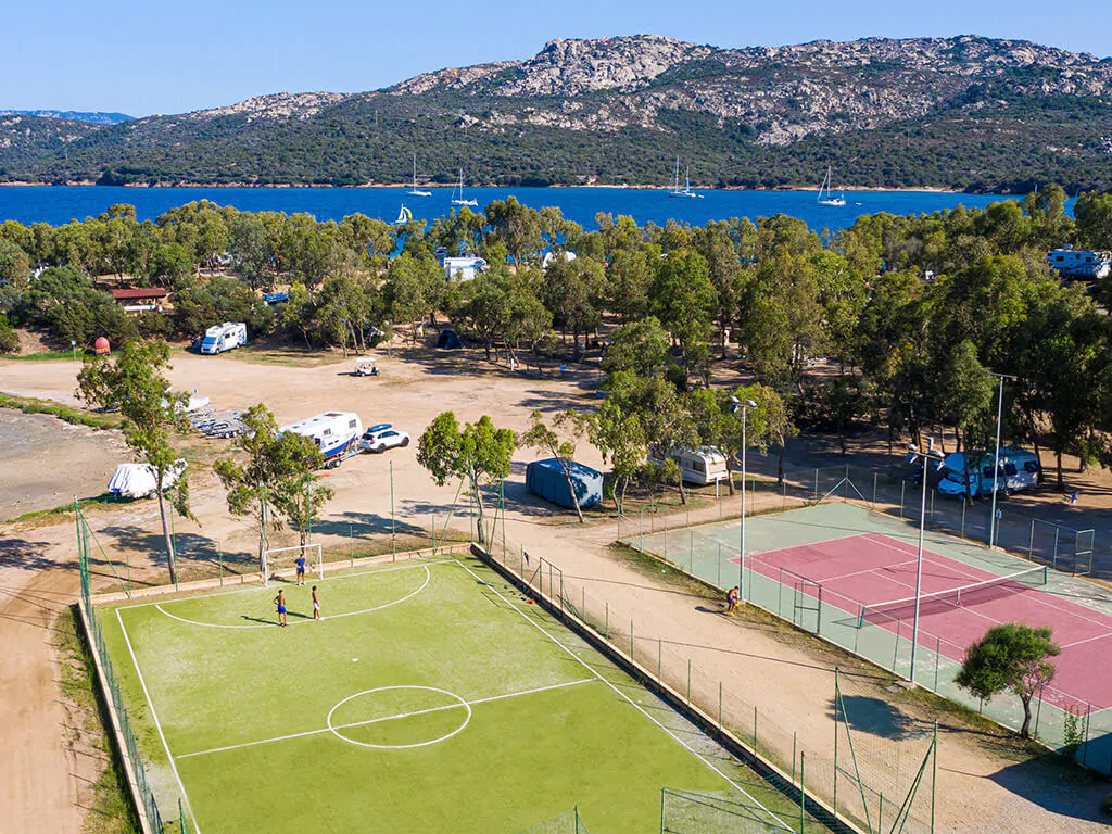 camping-capo-d-orso-sport-pitches