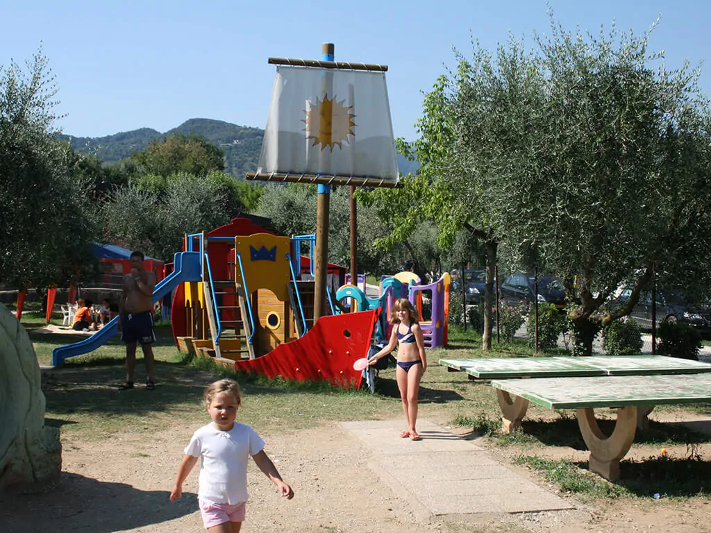 camping-eden-playground