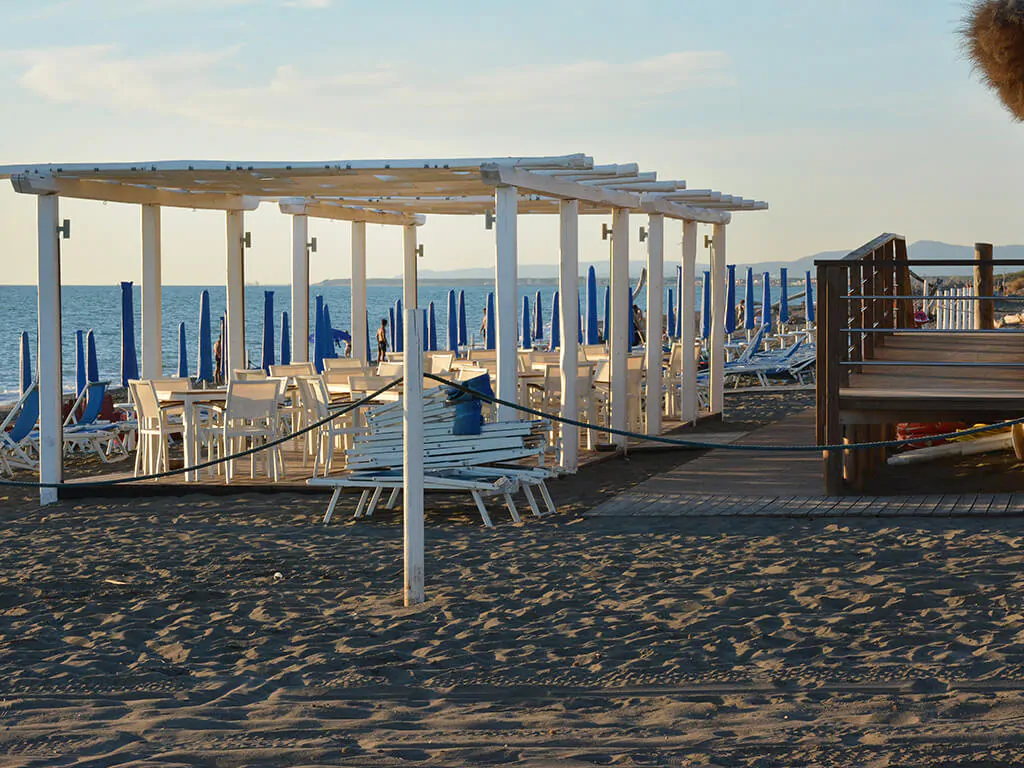 camping-free-time-beach