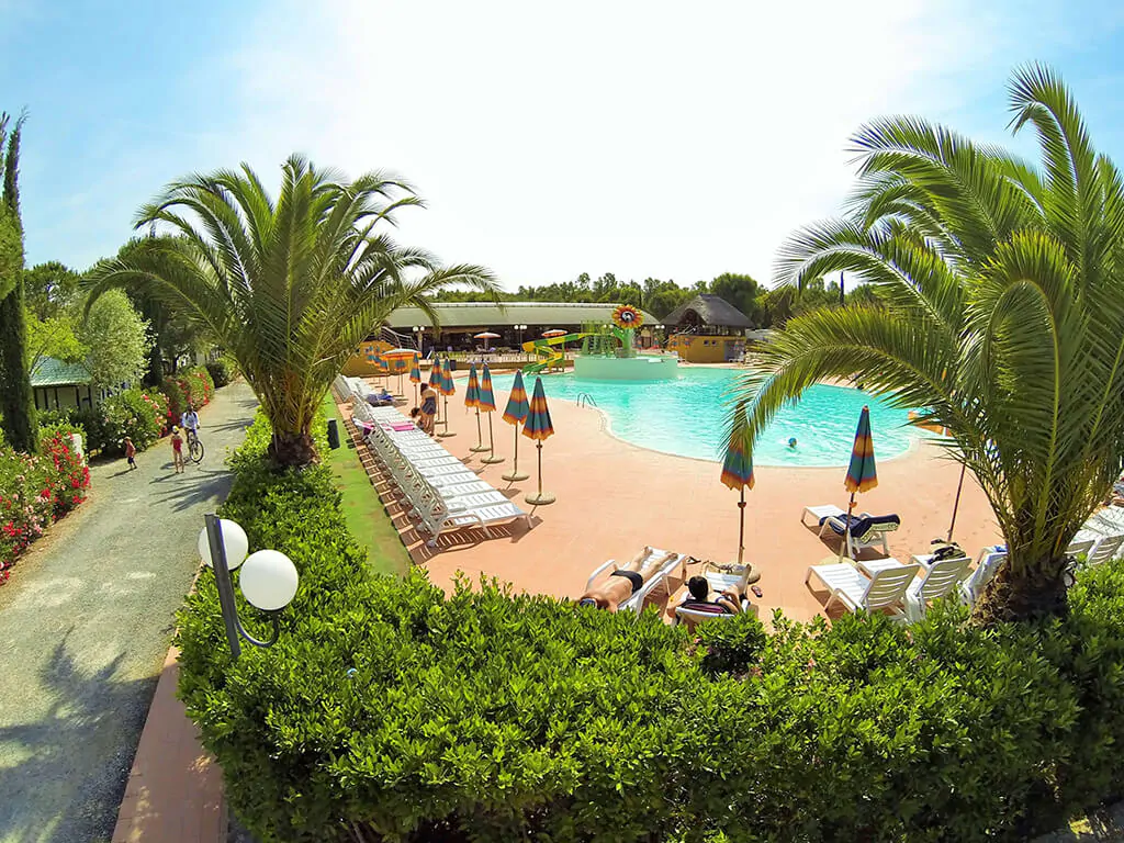 camping-free-time-pool