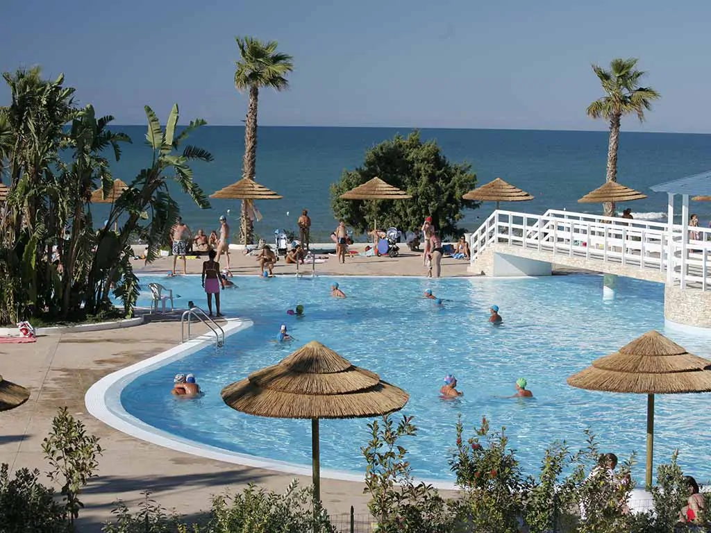 camping-internazionale-manacore-pool-4