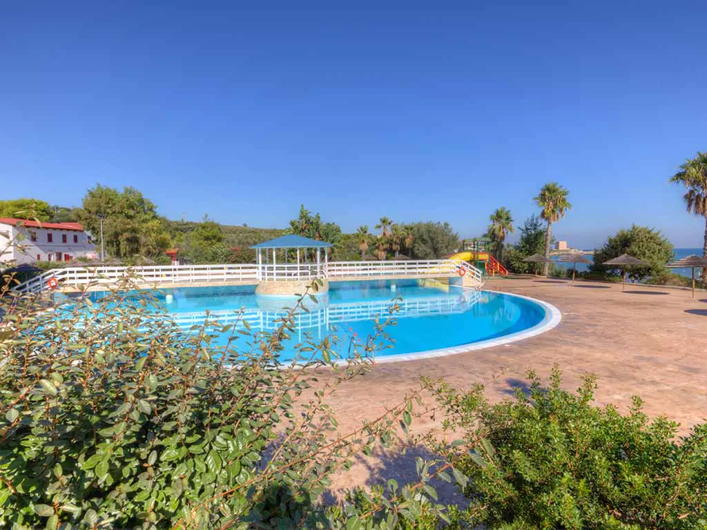 camping-internazionale-manacore-pool