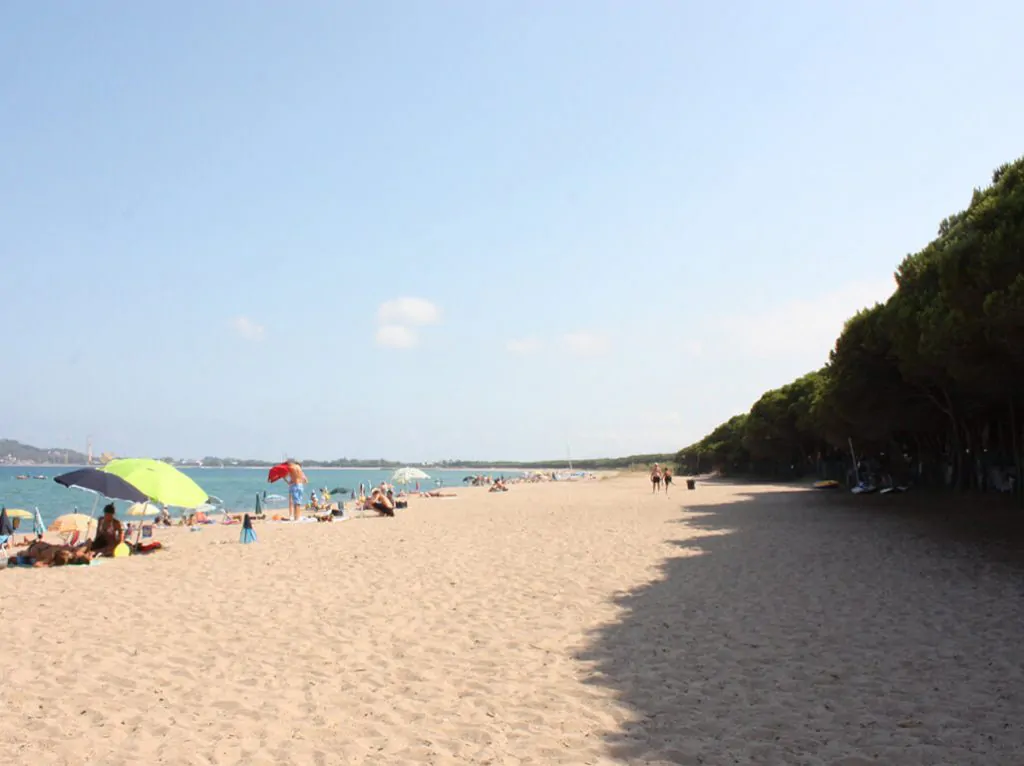 camping-iscrixedda-beach