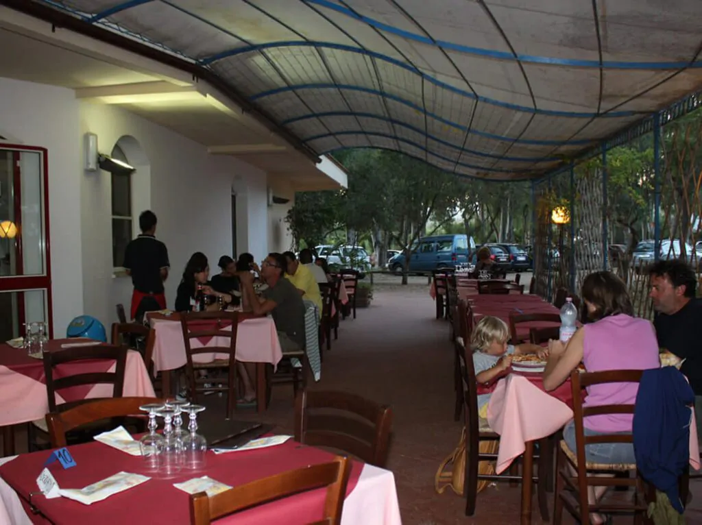 camping-iscrixedda-restaurant