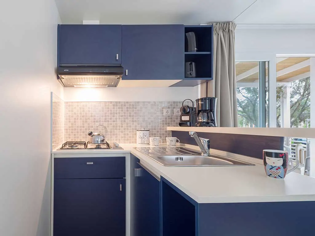 camping-isuledda-mobile-homes-baia-elite-kitchen