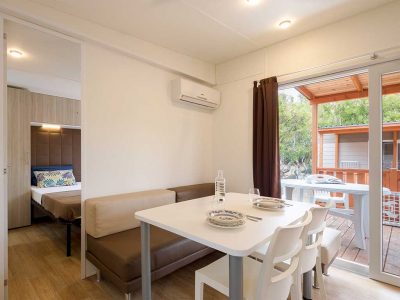 camping-isuledda-mobile-homes-baia-sardinia-interior