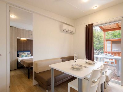 camping-laguna-blu-mobile-homes-baia-sardinia-interior