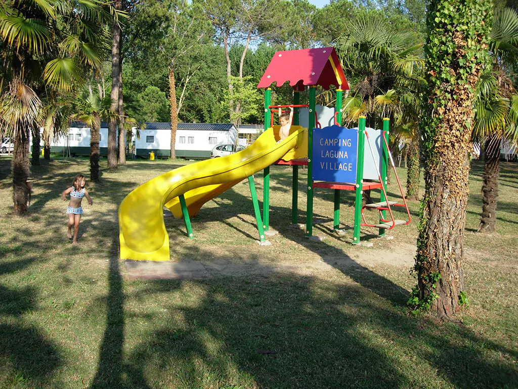 camping-laguna-village-playground-3-3
