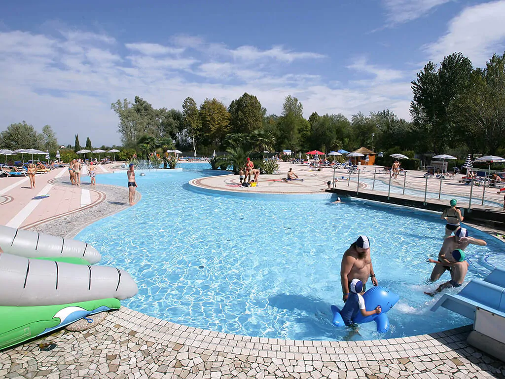camping-laguna-village-pool-2-3