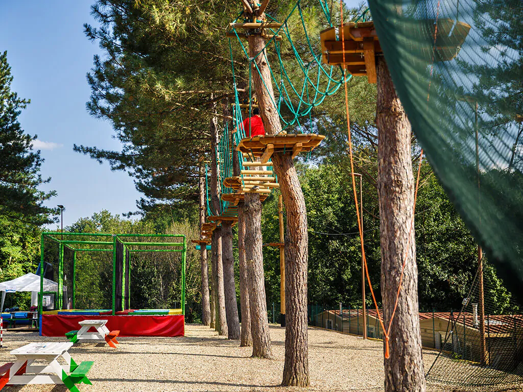 camping-norcenni-adrenalin-park-3