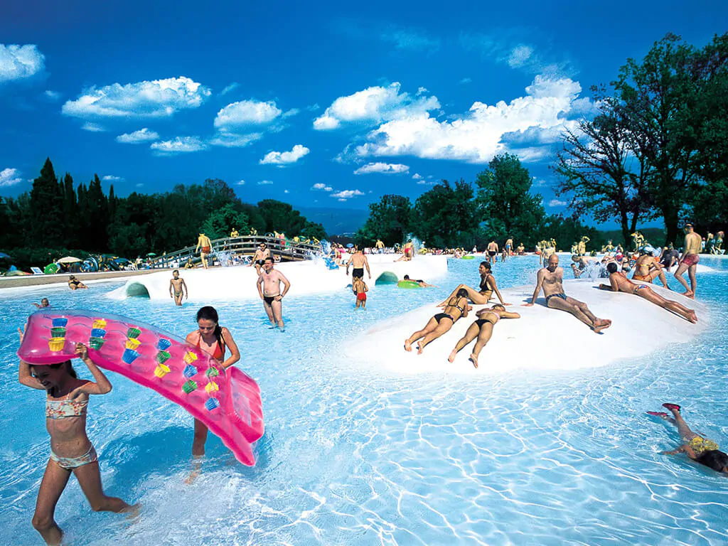 camping-norcenni-pool-10-2