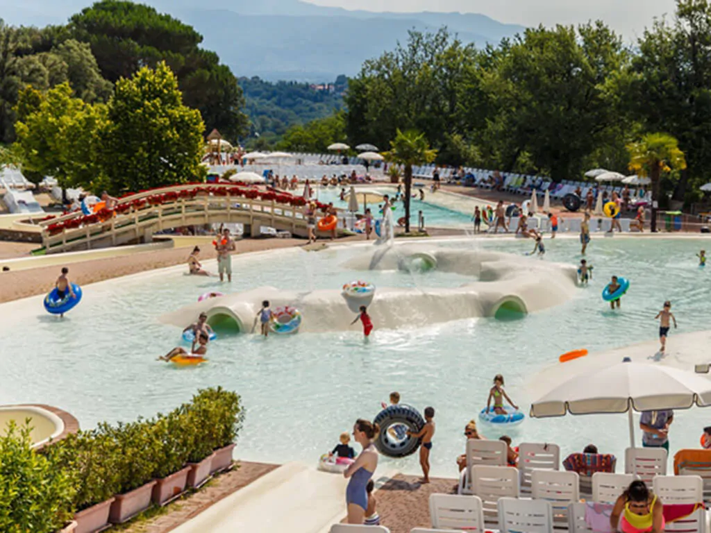 camping-norcenni-pool-6-2