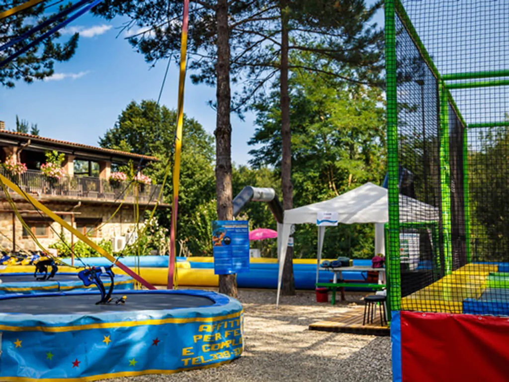 camping-norcenni-trampoline-3