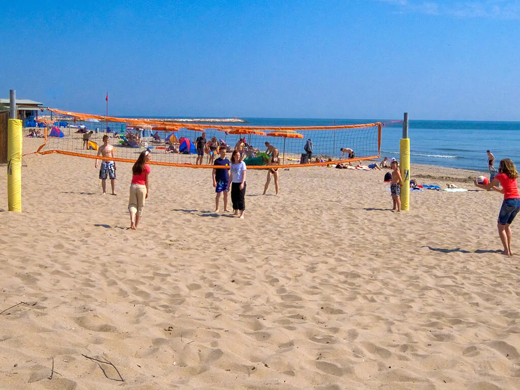 camping-rosapineta-beach-volleyball-2