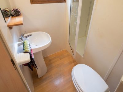 camping-village-baia-blu-la-tortuga-mobile-home-baia-comfort-bathroom