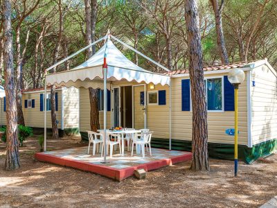 camping-village-baia-blu-la-tortuga-mobile-home-blu-romantic-exterior-2