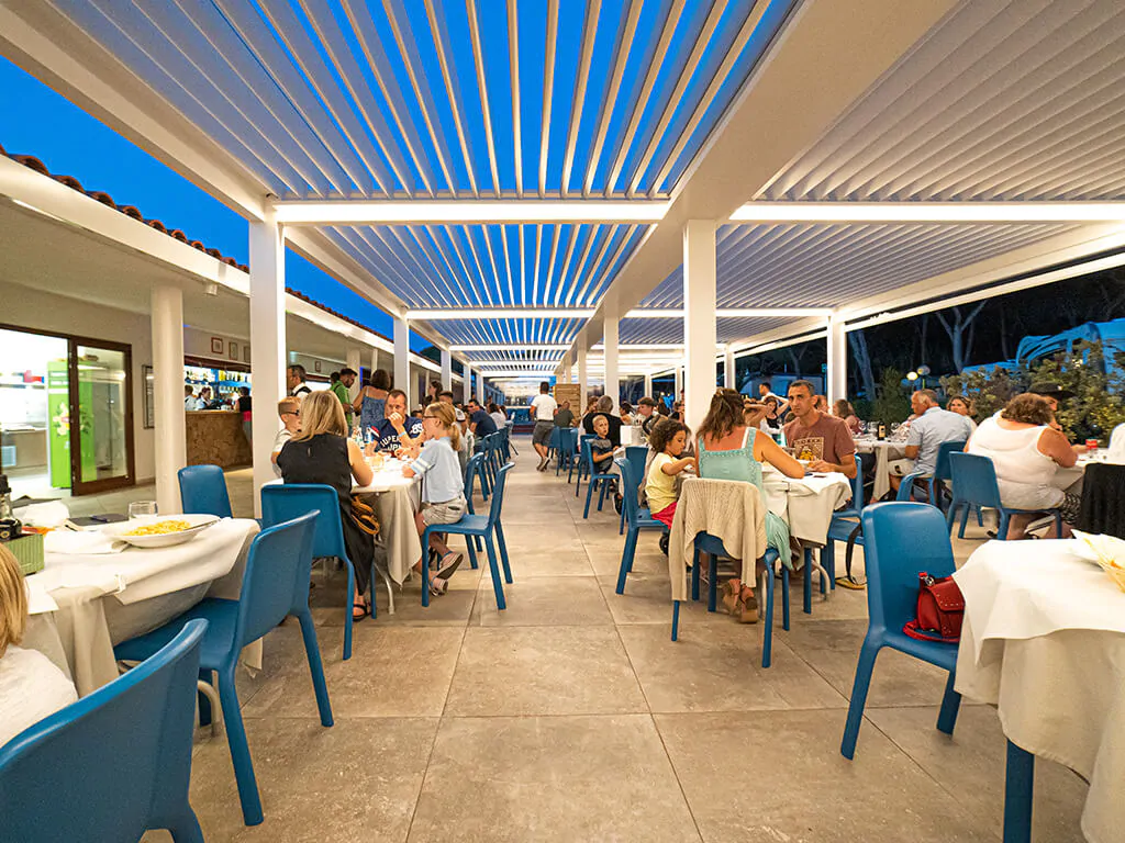 camping-village-baia-blu-la-tortuga-restaurant-2-2
