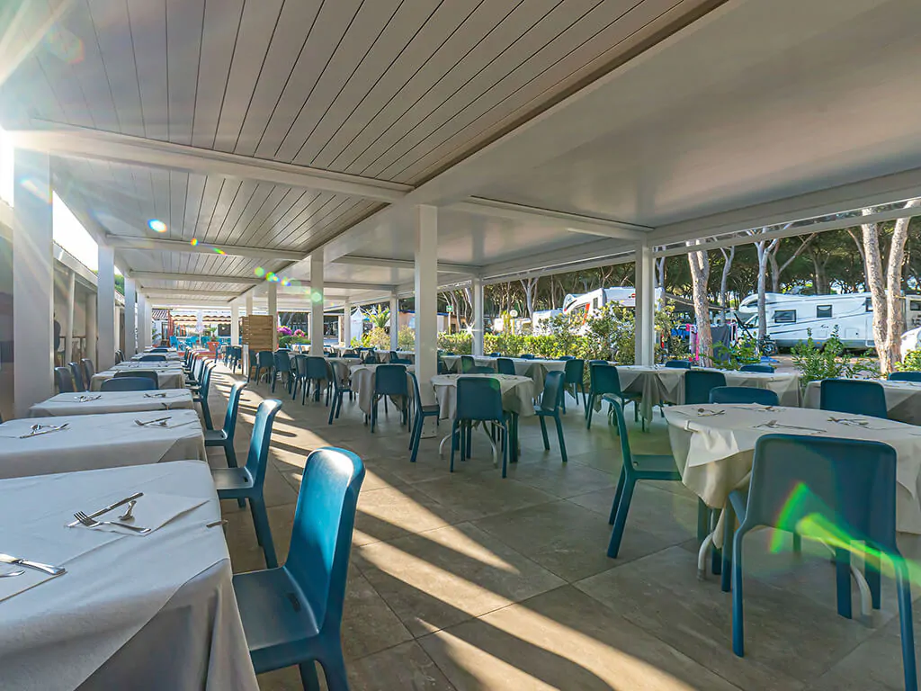 camping-village-baia-blu-la-tortuga-restaurant-3
