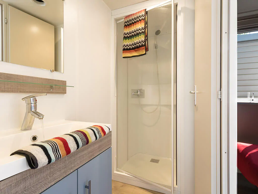 camping-village-cavallino-mobile-home-baia-classic-new-bathroom