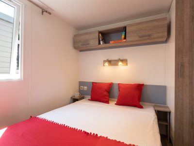 camping-village-cavallino-mobile-home-baia-classic-new-bedroom