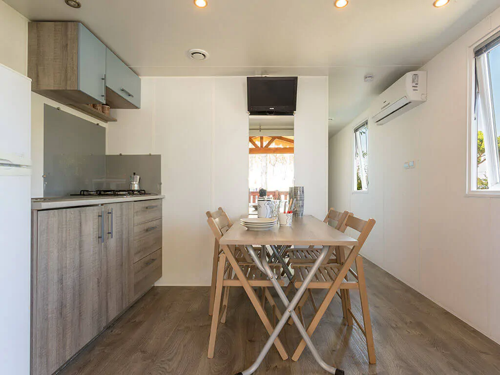 camping-village-cavallino-mobile-home-baia-classic-new-interior